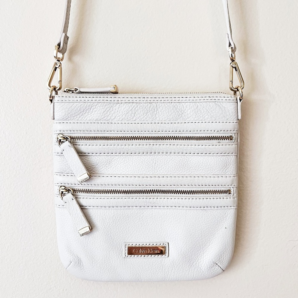 Calvin Klein White Crossbody Purse with Gold Hardware